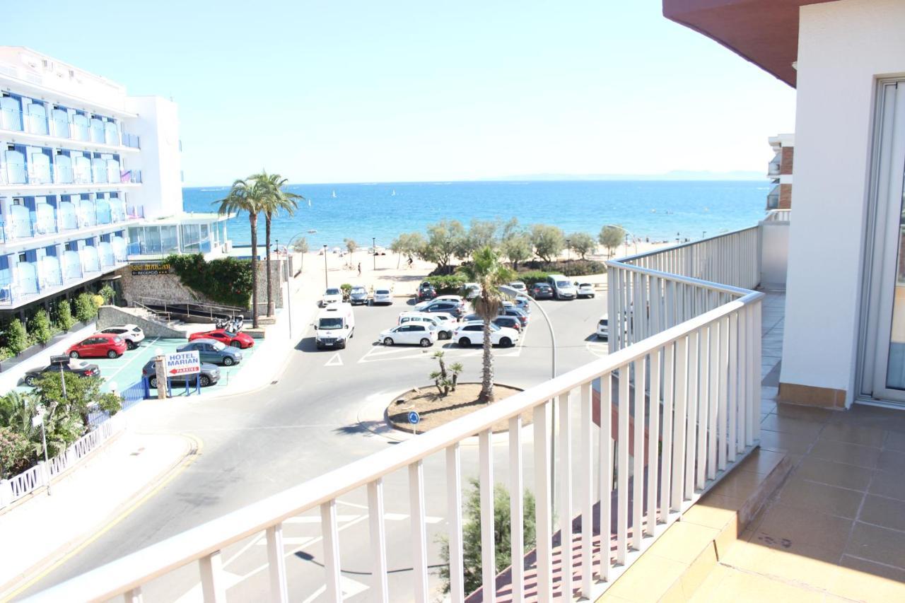 Beautiful Loft, Huge Sunny Terrace, View Over The Beach And Sea Roses Exterior foto