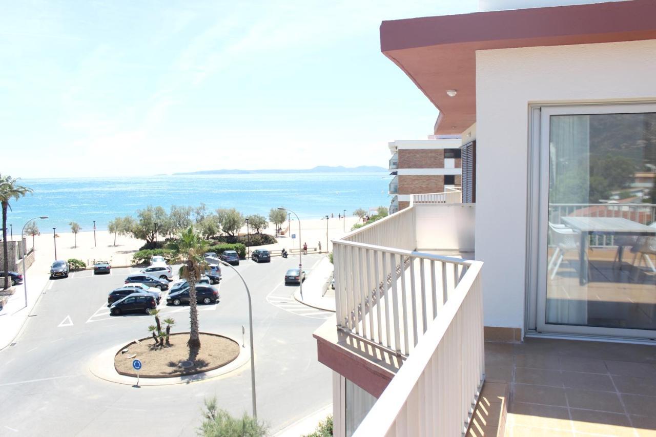 Beautiful Loft, Huge Sunny Terrace, View Over The Beach And Sea Roses Exterior foto