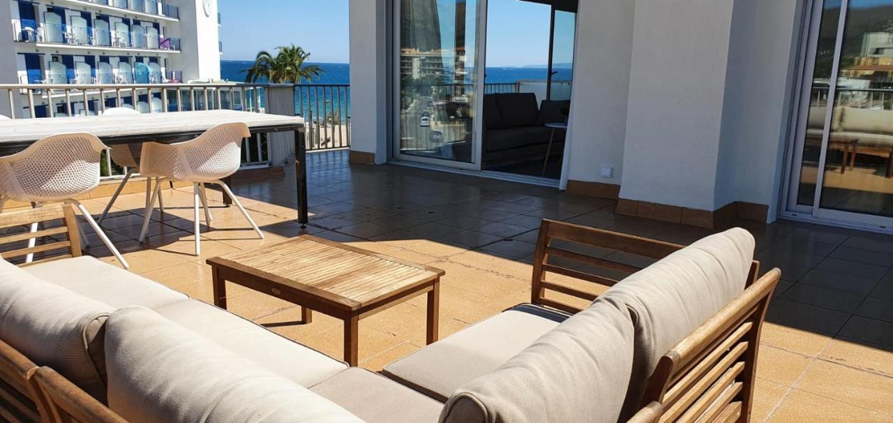 Beautiful Loft, Huge Sunny Terrace, View Over The Beach And Sea Roses Exterior foto