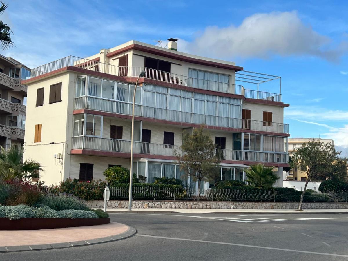 Beautiful Loft, Huge Sunny Terrace, View Over The Beach And Sea Roses Exterior foto